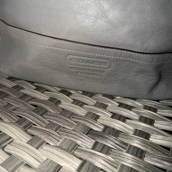 Coach Gray Leatherware Shoulder Bag Bucket Hobo Tattersall Plaid lining Z17197 - Picture 11 of 16